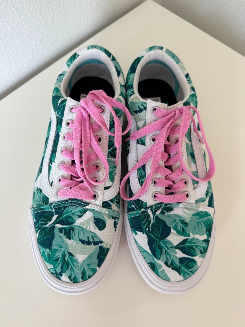 Vans Custom Old Skools - discontinued leaf pattern - Mens 8.5/Womens 10